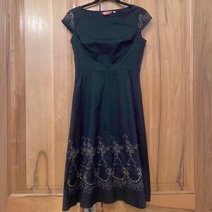YSX - Charming Black Cap-Sleeve Tea-Length Dress/Brown Embroidery Details, EUC M